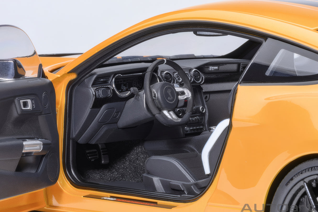 AUTOart 1:18 Ford Mustang Shelby GT500, Cyber Orange (73099)