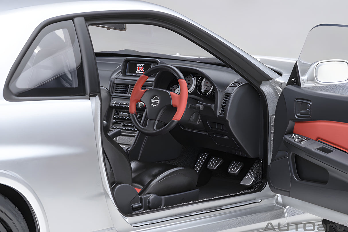 AUTOart 1:18 Nissan Skyline GT-R (R34) Z-Tune, Z-Tune Silver (77461)