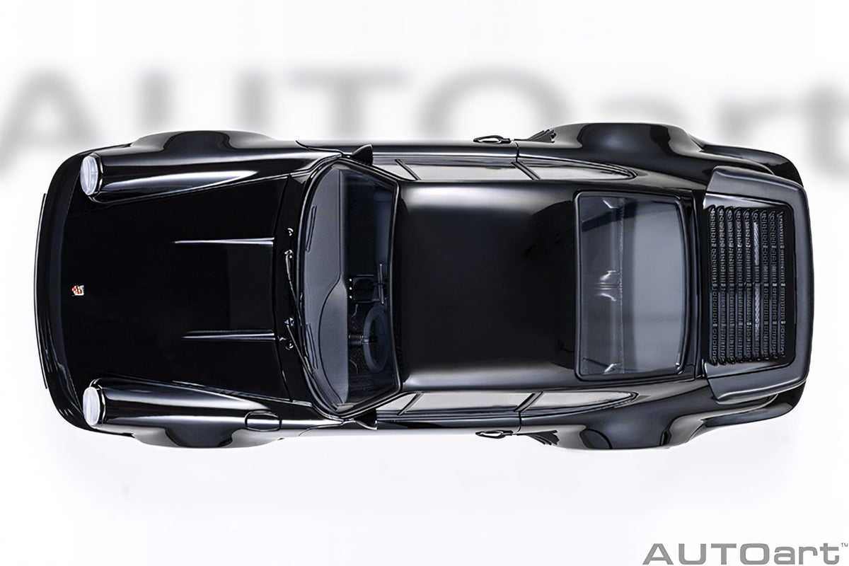 AUTOart 1:18 Porsche 911 (930) Turbo Wangan Midnight "Blackbird", Comic #1 Version (78158)