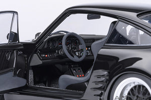 AUTOart 1:18 Porsche 911 (930) Turbo Wangan Midnight "Blackbird", Comic #1 Version (78158)