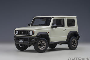 AUTOart 1:18 Suzuki Jimny (JB74), Pure White Metallic (78511)