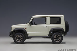 AUTOart 1:18 Suzuki Jimny (JB74), Pure White Metallic (78511)