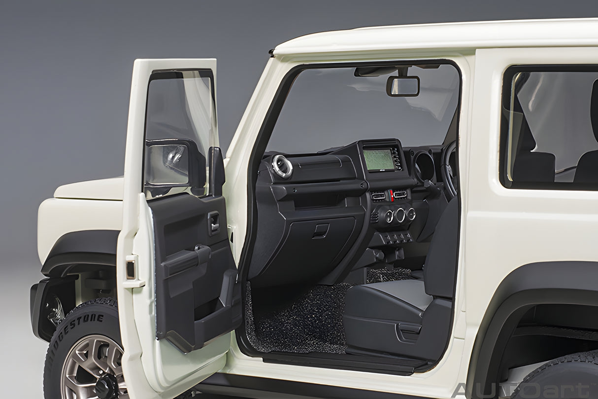AUTOart 1:18 Suzuki Jimny (JB74), Pure White Metallic (78511)