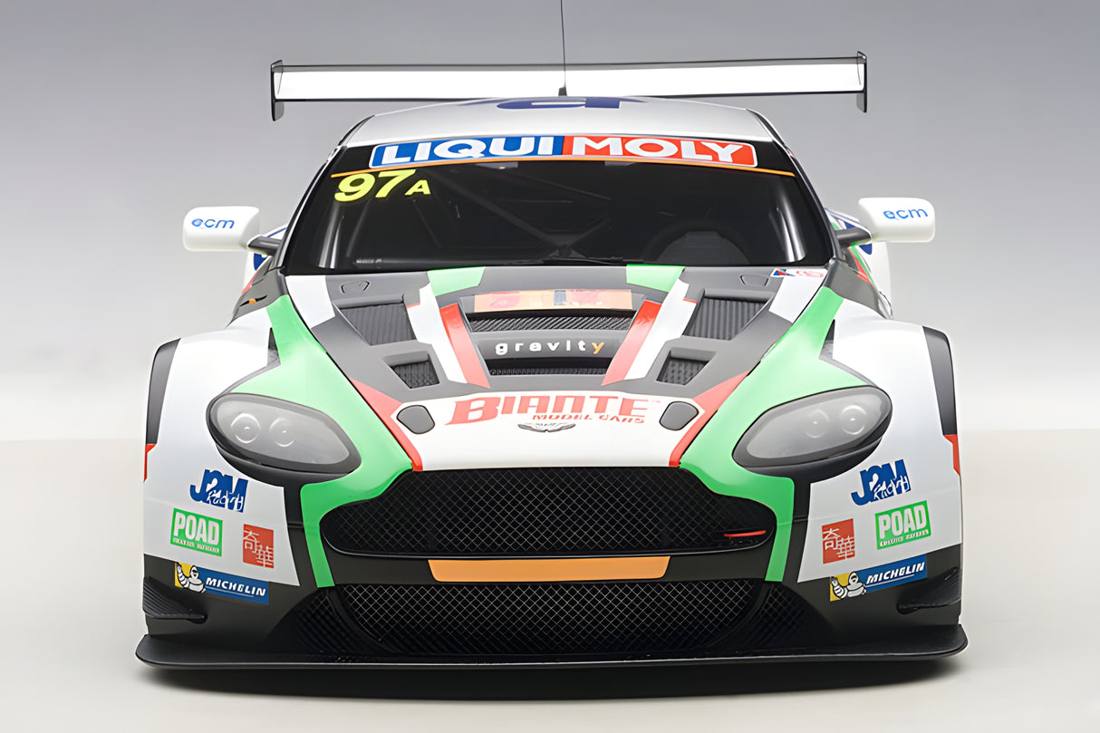 AUTOart 1:18 ASTON MARTIN V12 VANTAGE BATHURST 12HOUR ENDURANCE RACE 2015  A.MACDOWALL/D.O'YOUNG/S.MUCKE #97 (81506)