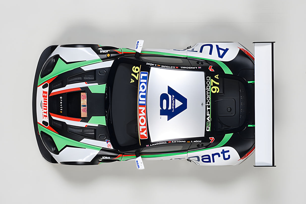 AUTOart 1:18 ASTON MARTIN V12 VANTAGE BATHURST 12HOUR ENDURANCE RACE 2015  A.MACDOWALL/D.O'YOUNG/S.MUCKE #97 (81506)