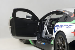 AUTOart 1:18 ASTON MARTIN V12 VANTAGE BATHURST 12HOUR ENDURANCE RACE 2015  A.MACDOWALL/D.O'YOUNG/S.MUCKE #97 (81506)