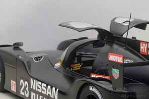 AUTOart 1:18 NISSAN GT-R LM NISMO 2015 TEST CAR (81577)