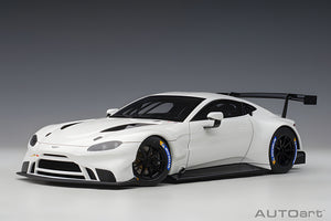 AUTOart 1:18 Aston Martin Vantage GTE Le Mans Pro 2018, White, Sealed Body (81806)