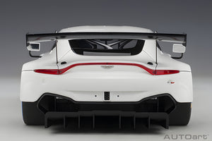 AUTOart 1:18 Aston Martin Vantage GTE Le Mans Pro 2018, White, Sealed Body (81806)