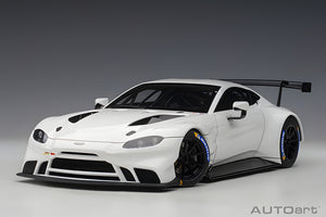 AUTOart 1:18 Aston Martin Vantage GTE Le Mans Pro 2018, White, Sealed Body (81806)