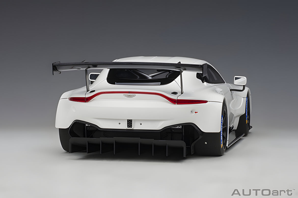 AUTOart 1:18 Aston Martin Vantage GTE Le Mans Pro 2018, White, Sealed Body (81806)