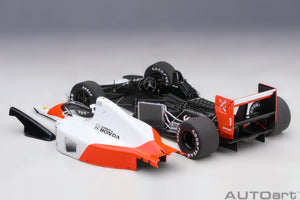 AUTOart 1:18 McLaren Honda MP 4/6 Japanese GP 1991 A. Senna #1 (89150)