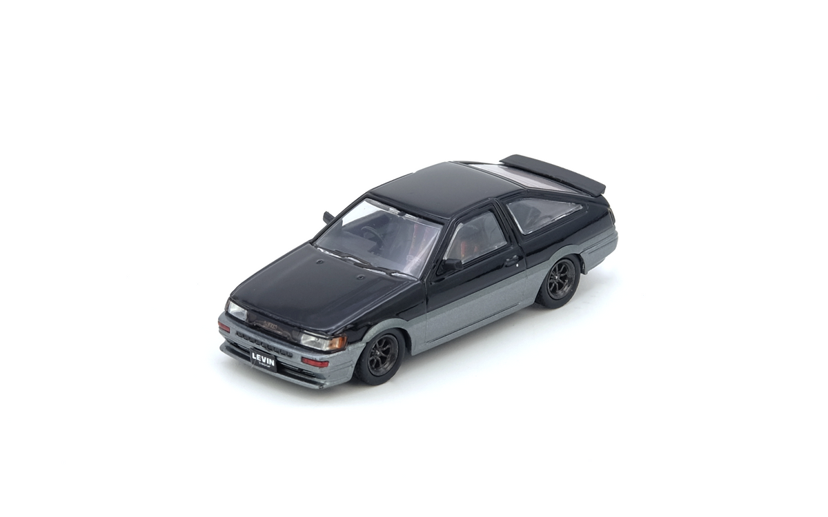 Inno64 1:64 Toyota Corolla Levin (AE86) Black/Grey (IN64-AE86-BLGR)