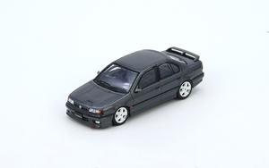 Nissan Primera P10 Gun Metal Grey Inno64 1:64, vista delantera