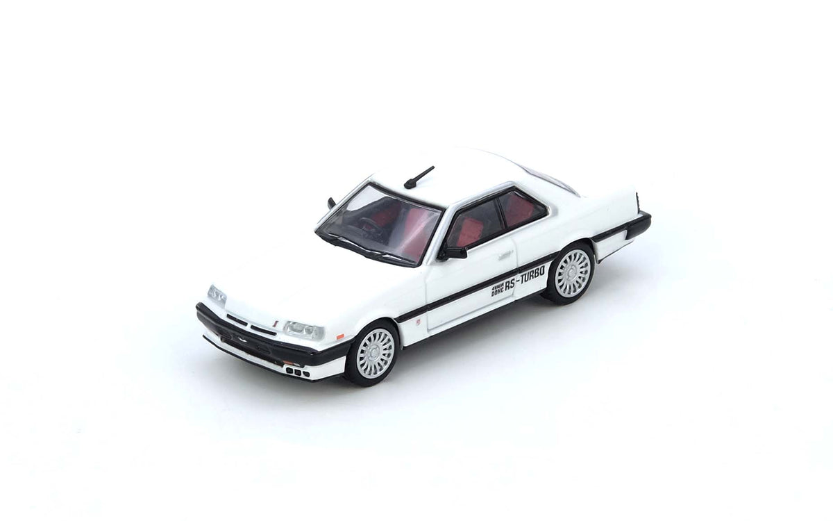Nissan Skyline DR30 RS-X Turbo White Inno64 1:64, vista delantera