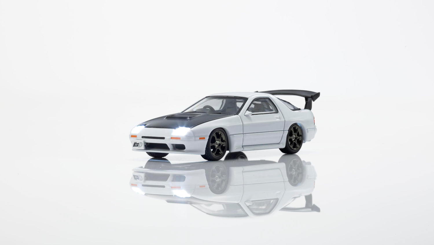 KYOSHO 1:64 INITIAL-D MAZDA SAVANNA RX-7 (FC3S) with LED (07133LC)