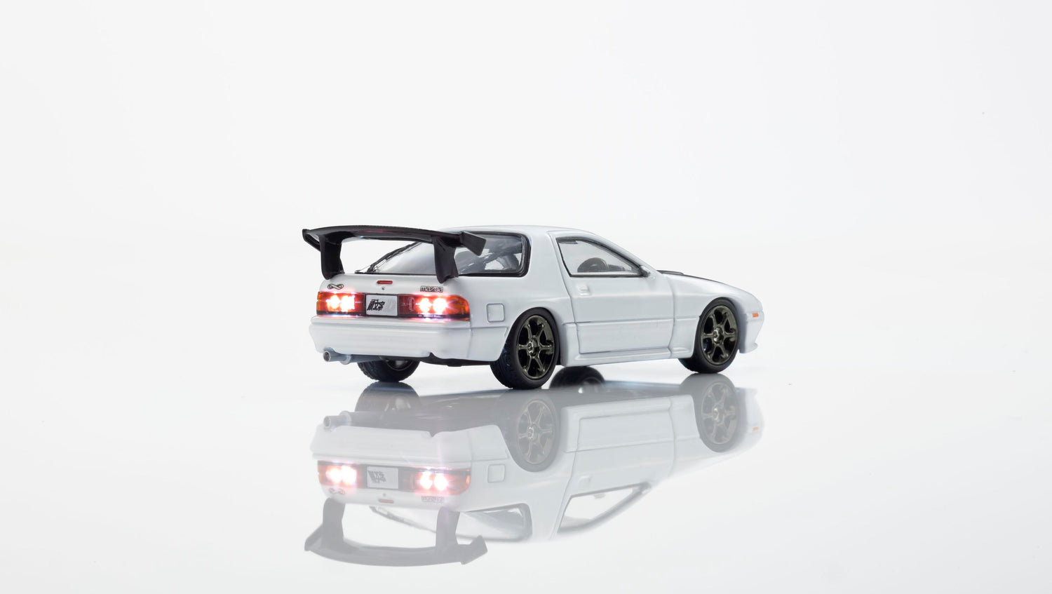 KYOSHO 1:64 INITIAL-D MAZDA SAVANNA RX-7 (FC3S) with LED (07133LC)