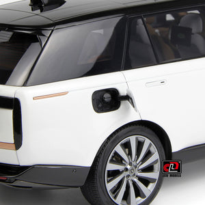 LCD MODELS 1:18 Land Rover Range Rover SV SERENITY 2022 White With Black Roof (LCD18017-BW)