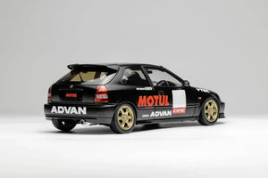 MOTORHELIX 1:18 Honda Civic TYPE R (EK9) No Good Racing Motul (M85010)