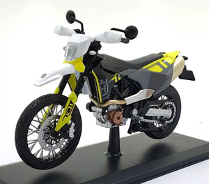 MAISTO 1/18 HUSQVARNA 701 SUPERMOTO 2023 (39300-23091)