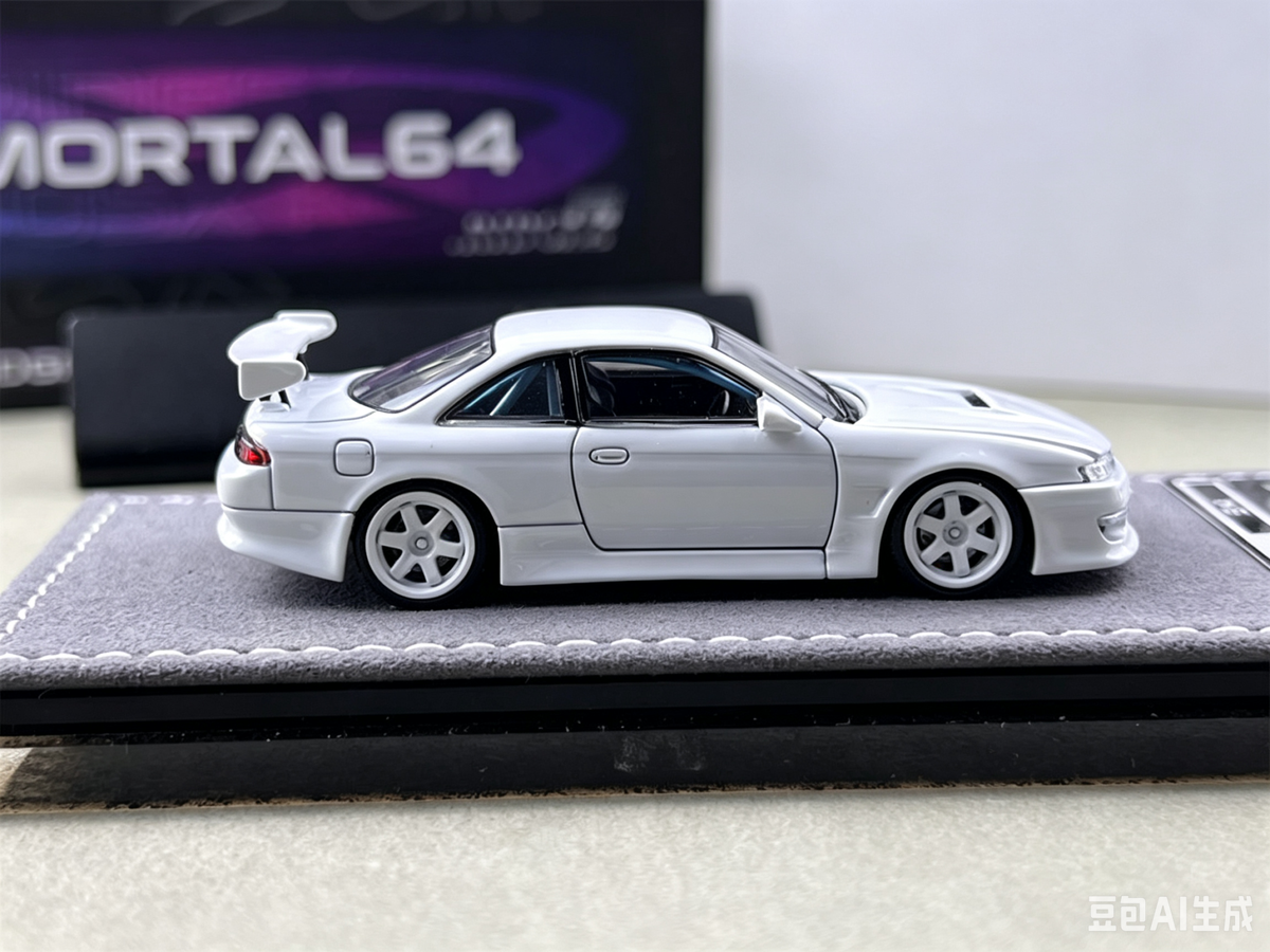 MORTAL64 1:64 Nissan Ridge Silvia S14 240SX Kouki White (MOT64S14021N)
