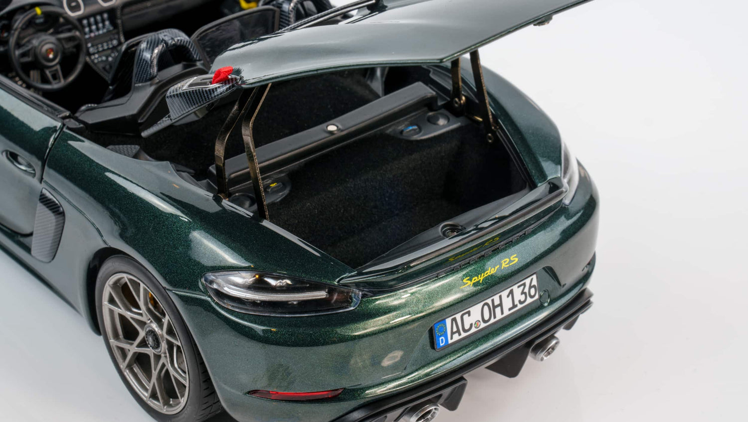 NOREV 1/18 PORSCHE 718 (982) SPIDER RS WEISSACH PACKAGE 2023 FOREST GREEN (187272)