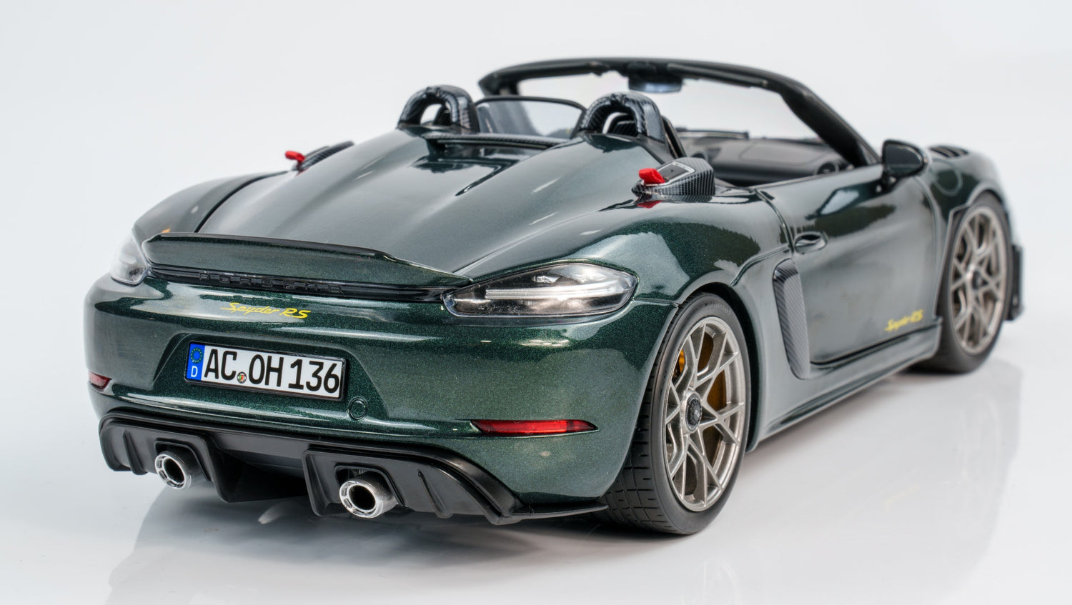 NOREV 1/18 PORSCHE 718 (982) SPIDER RS WEISSACH PACKAGE 2023 FOREST GREEN (187272)