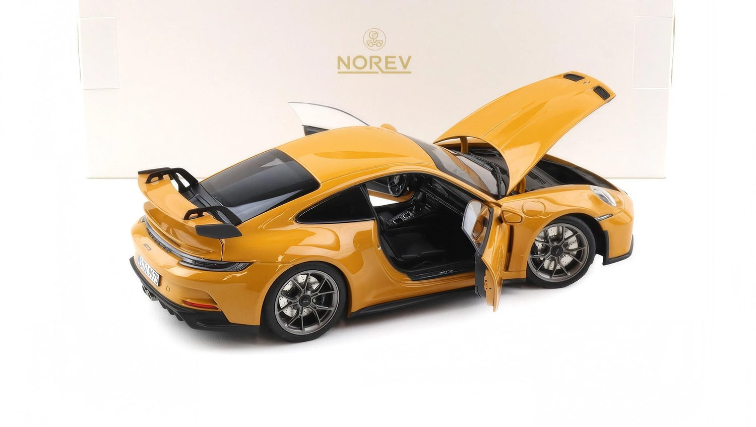 NOREV 1/18 PORSCHE 911 (992) GT3 COUPE 2021 BAHAMA YELLOW (187387)