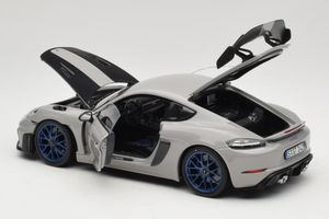 Norev 1:18 Porsche 718 Cayman 982 GT4 RS Weissach Package Chalk (187253)