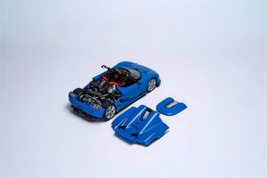 Rhino Model RM 1:64 Koenigsegg CC850 Hood Mechanic Locking – Blue (E47- rmcc850blu)