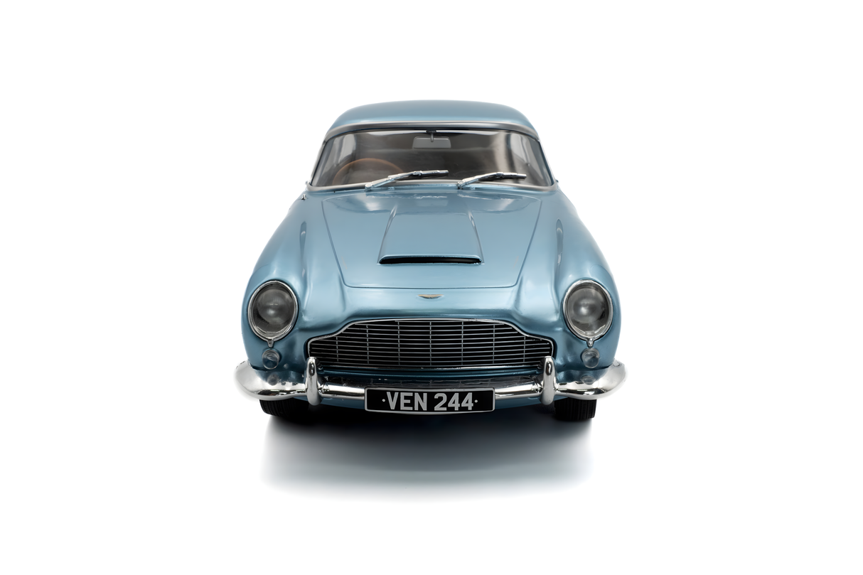 Solido 1:18 ASTON MARTIN DB5 LIGHT METALLIC BLUE 1964 (S1807104)