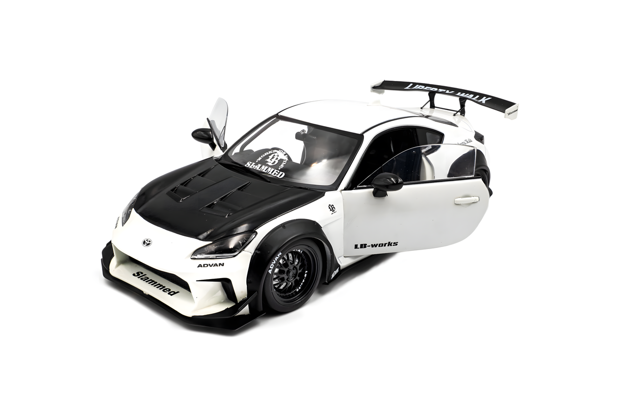 Solido 1:18 TOYOTA GR86 LBWK BODY KIT PEARL WHITE 2024 (S1813602)