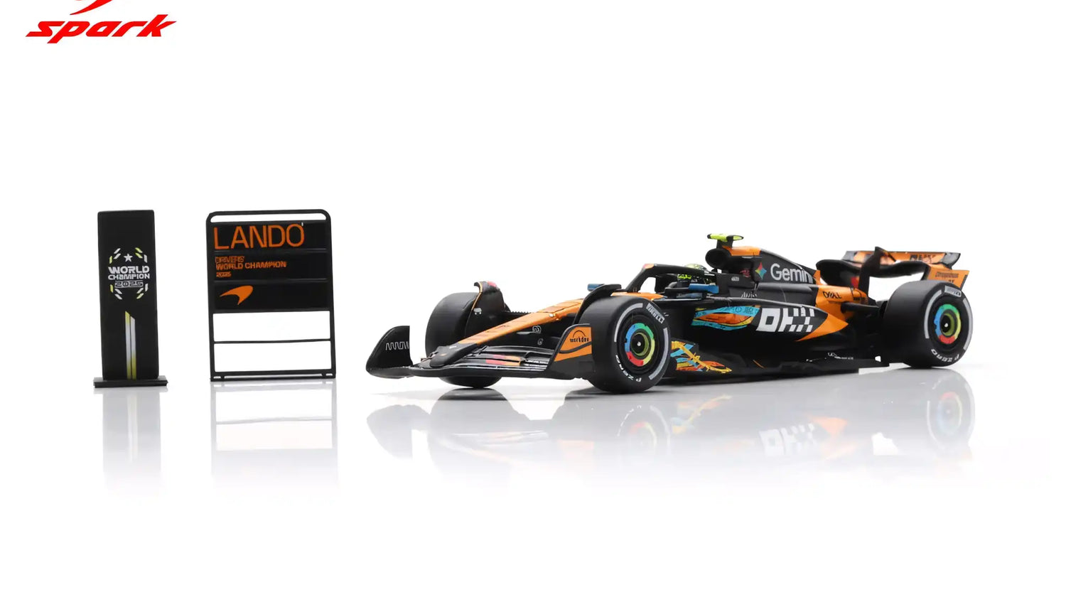 SPARK 1/64 McLAREN MCL39 #4 LANDO NORRIS WORLD CHAMPION ABU DHABI GP 2025 (64S078)