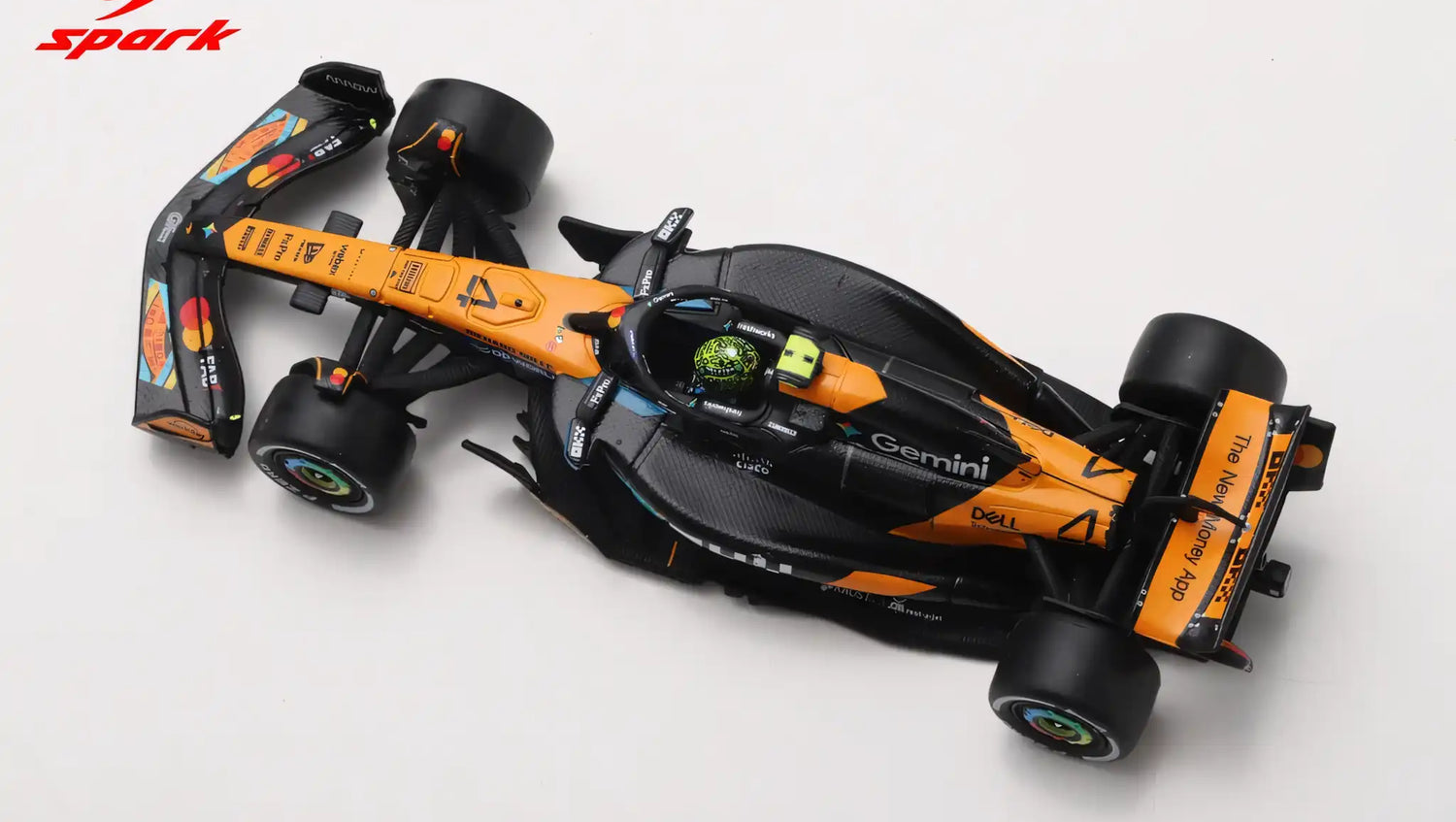 SPARK 1/64 McLAREN MCL39 #4 LANDO NORRIS WORLD CHAMPION ABU DHABI GP 2025 (64S078)