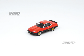 Nissan Skyline DR30 RS-X Turbo Red/Black Inno64 1:64, vista delantera