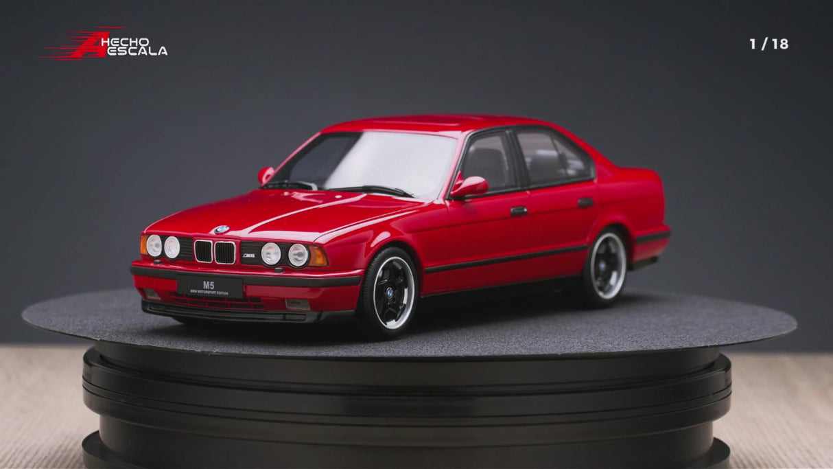 OTTOmobile 1:18 BMW E34 M5 20 Jahre Mugello Red 274 1992 (OT1247)