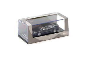 Motorhelix 1/64-Audi S8 2008 Brilliant Black (M68216)